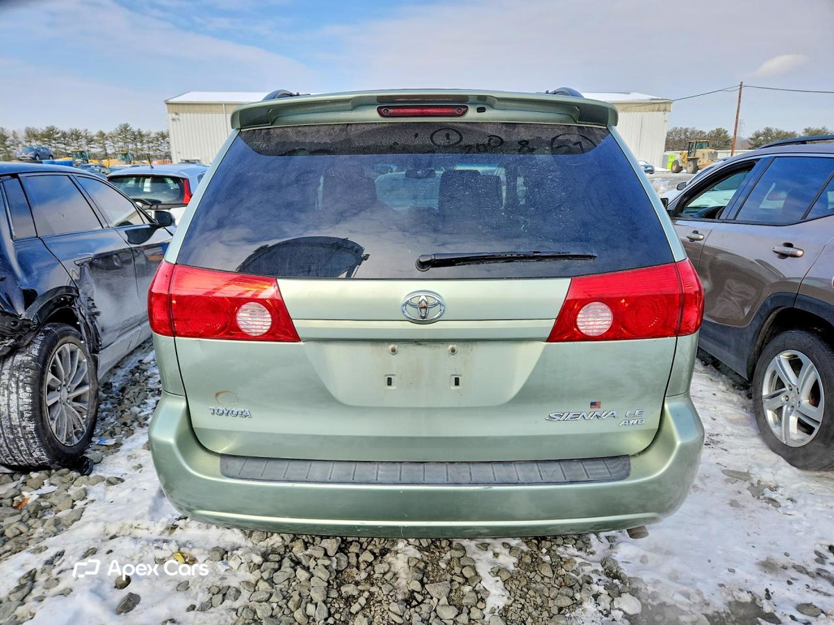 Toyota Sienna 2010