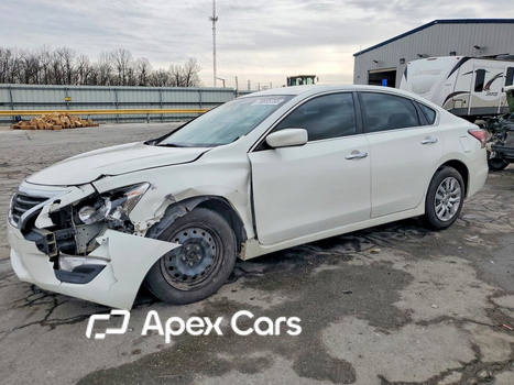 Nissan Altima 2015 - Image 1 of 13