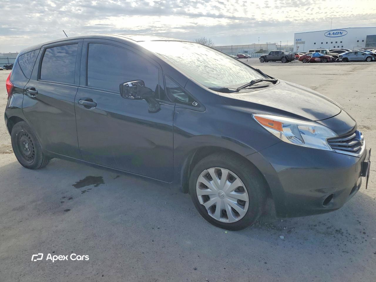 Versa 2016