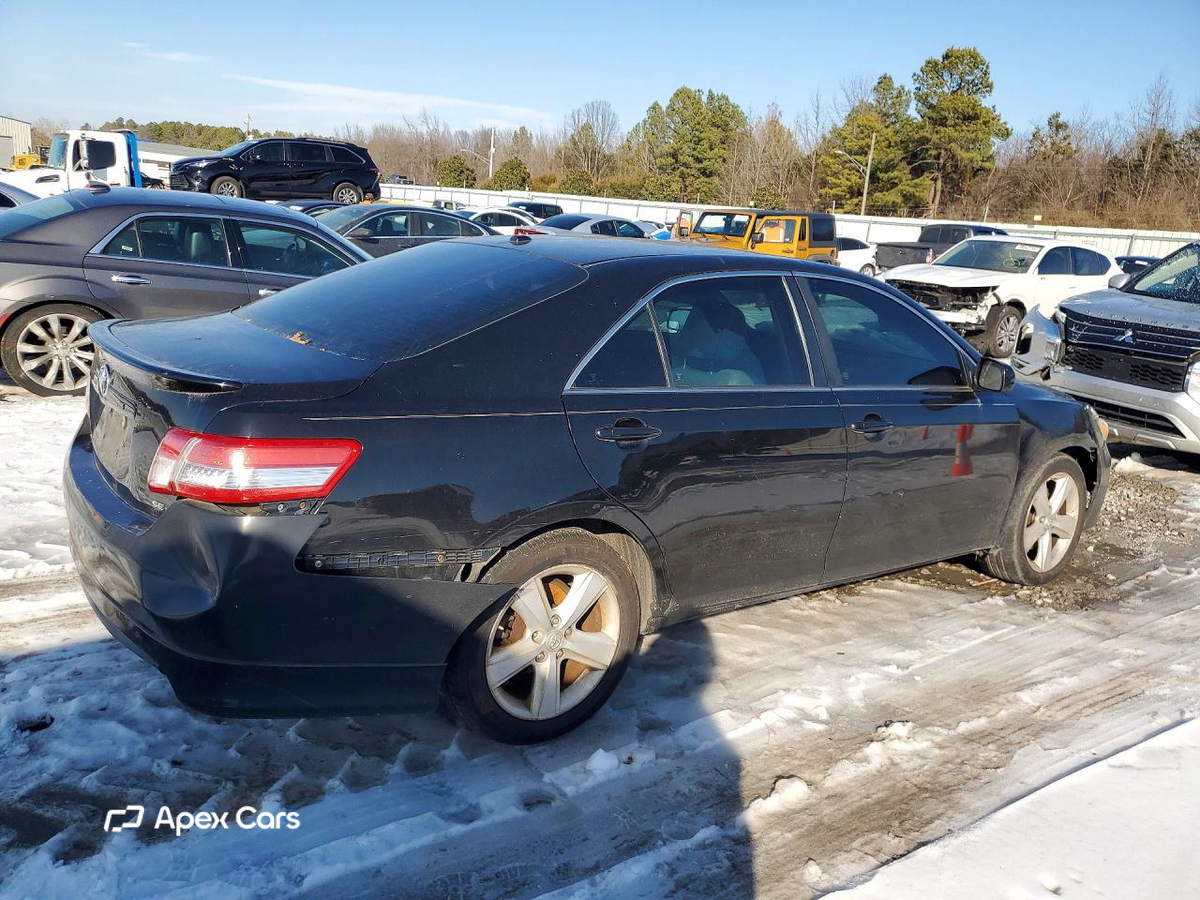 Toyota Camry 2011