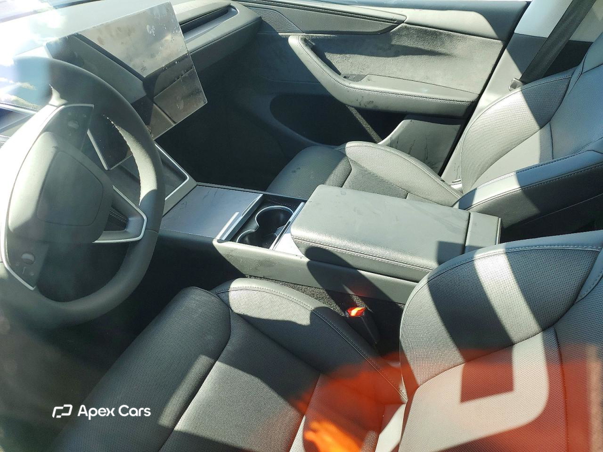 Tesla Model Y 2026