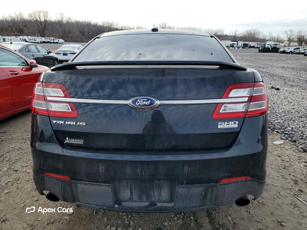 Ford Taurus 2015