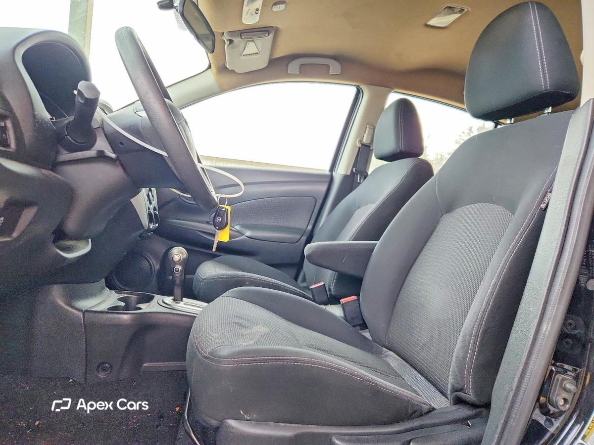 Nissan Versa 2016