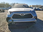 Toyota Highlander 2021
