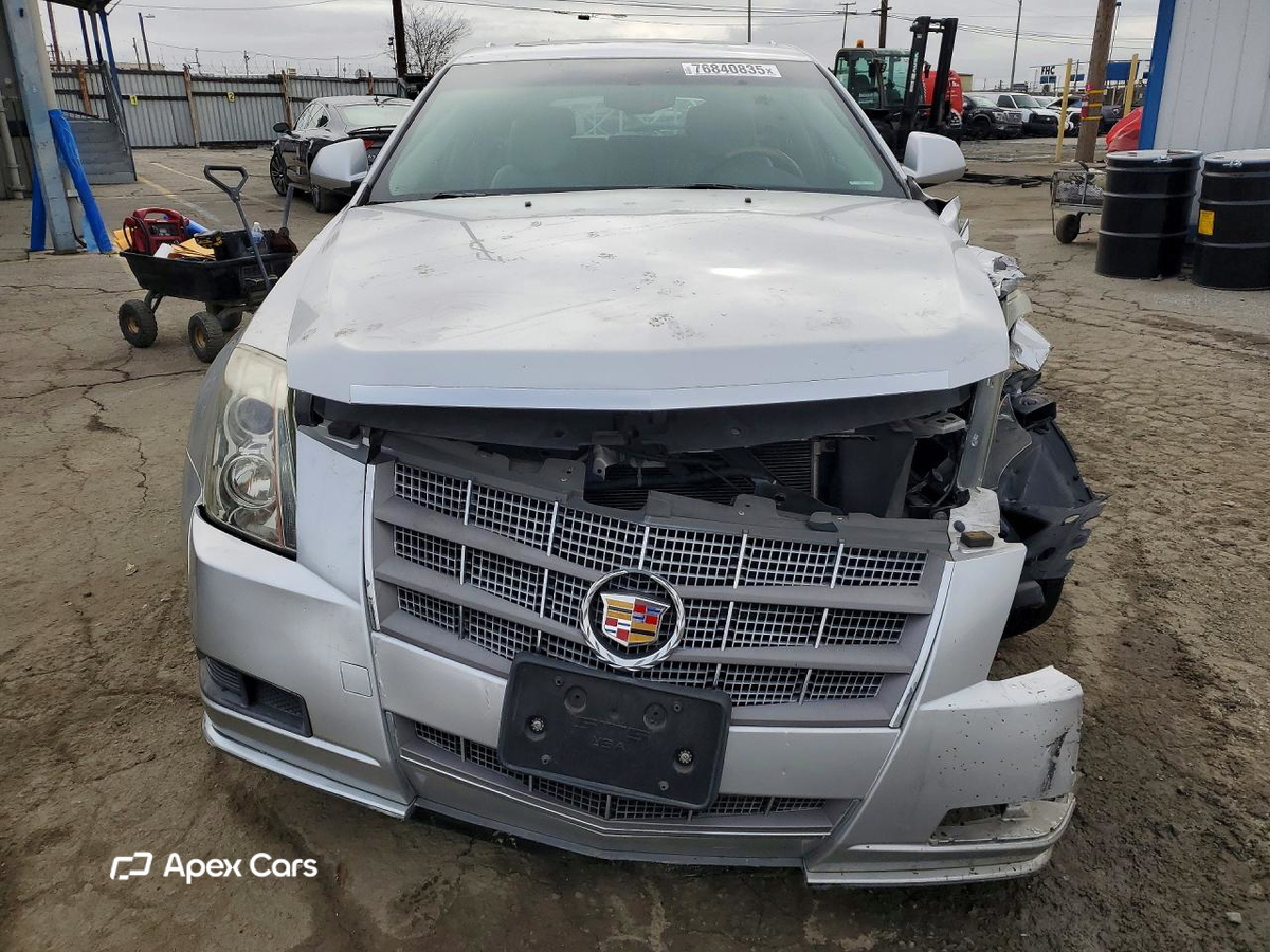 Cadillac CTS 2011