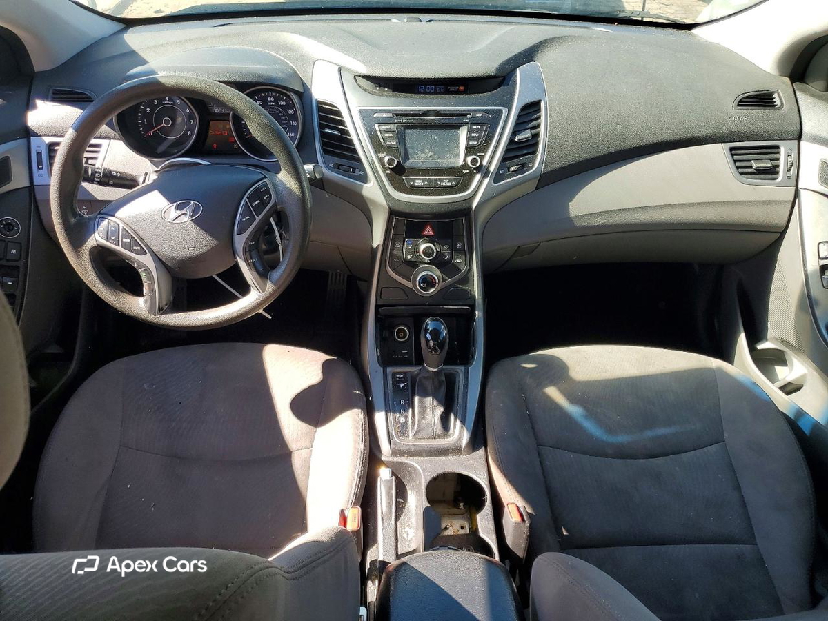Hyundai Elantra 2016