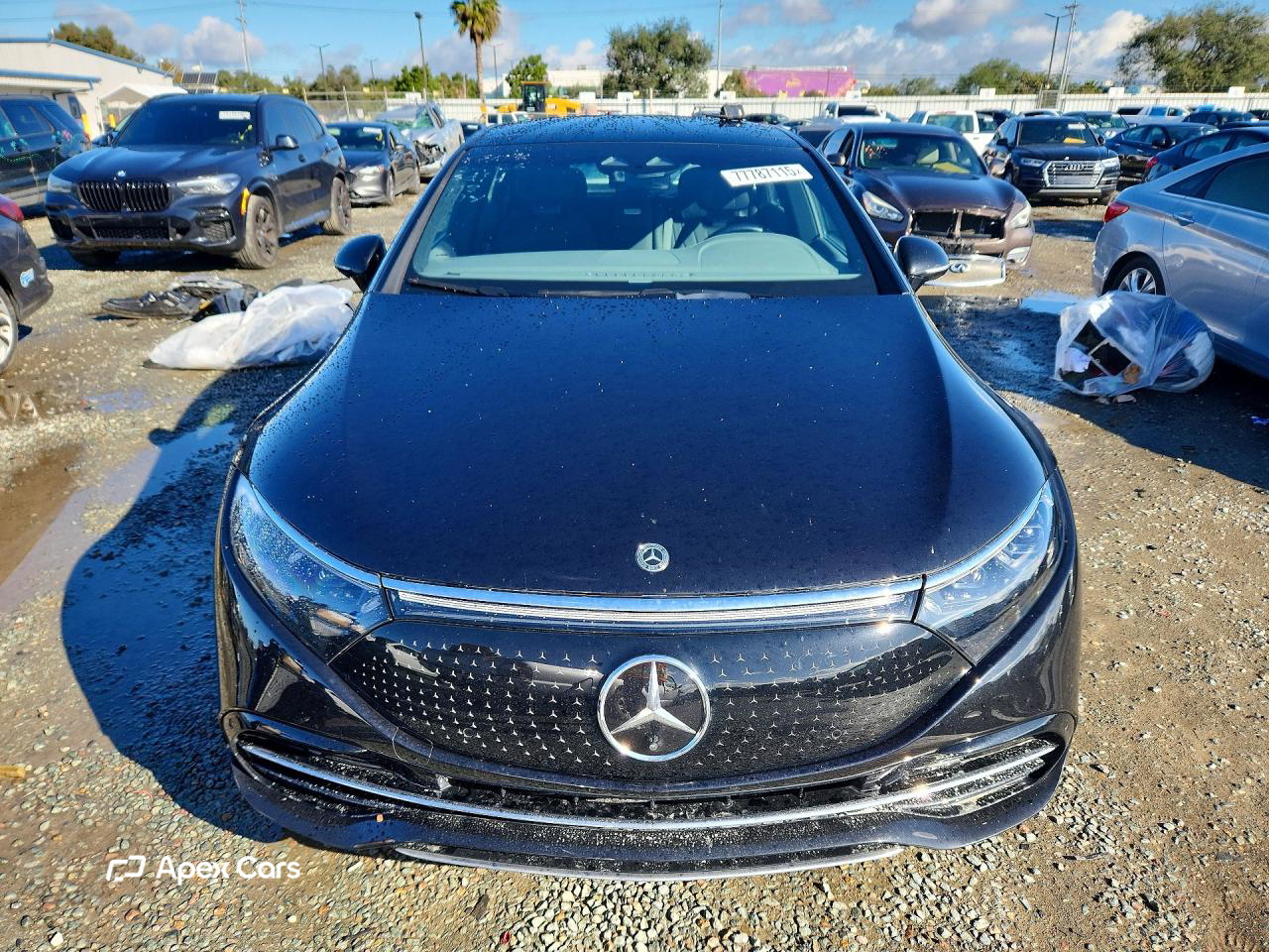 Mercedes-Benz  2024