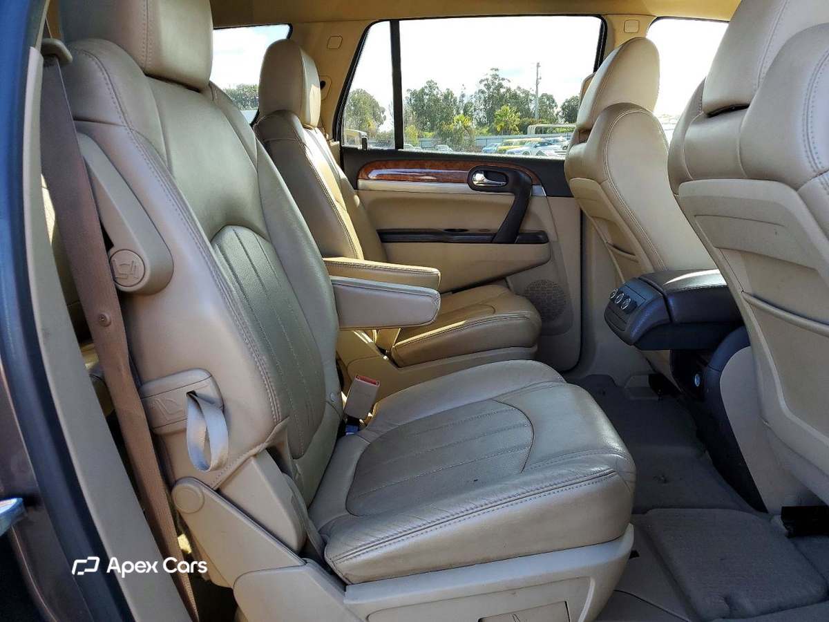 Buick Enclave 2011