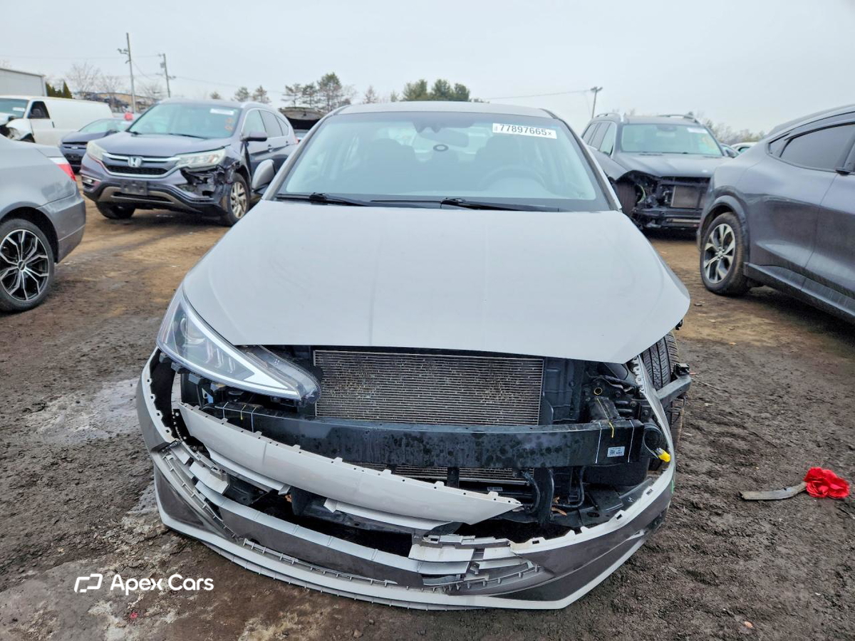 Hyundai Elantra 2020