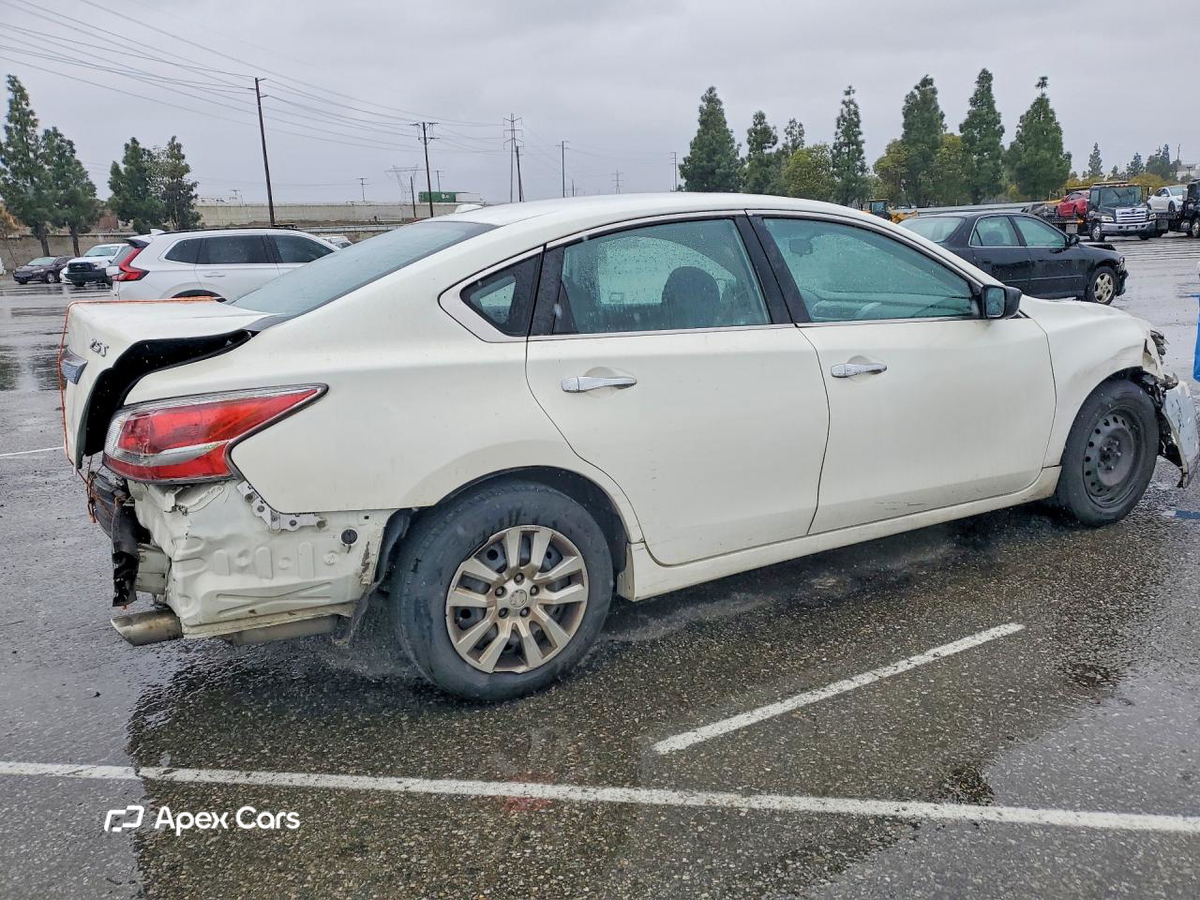 Nissan Altima 2015