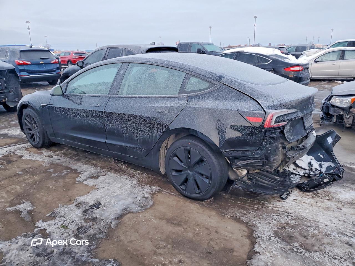 Tesla Model 3 2024