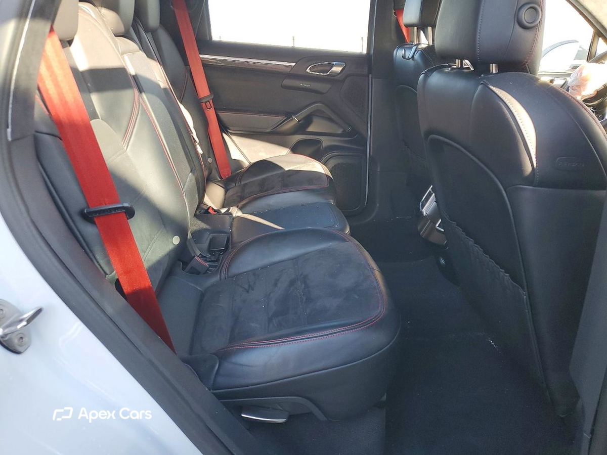 Porsche Cayenne 2016