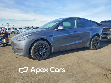 Tesla Model Y 2023 - Image 1 of 13