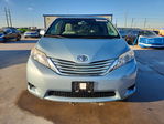 Toyota Sienna 2015