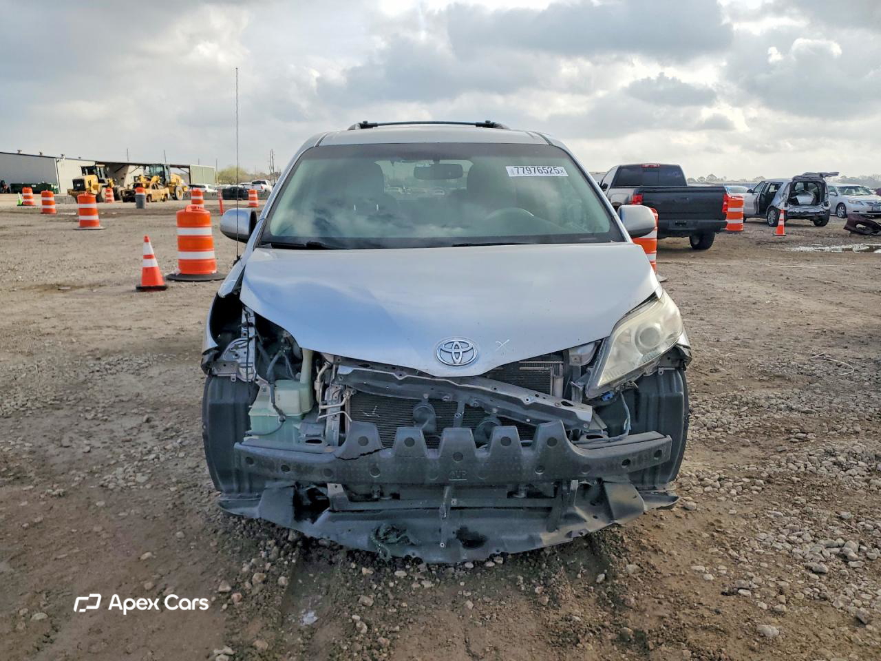 Toyota Sienna 2011