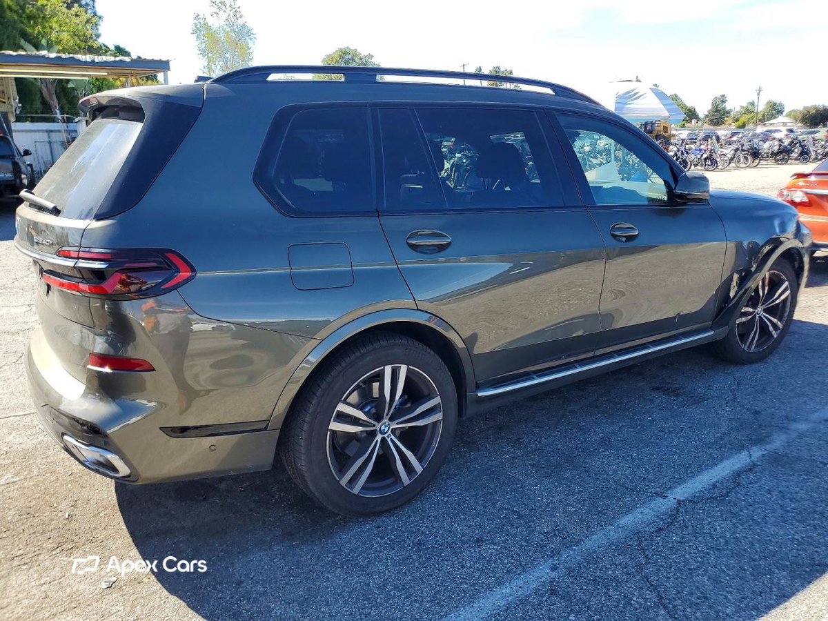 BMW X7 2025