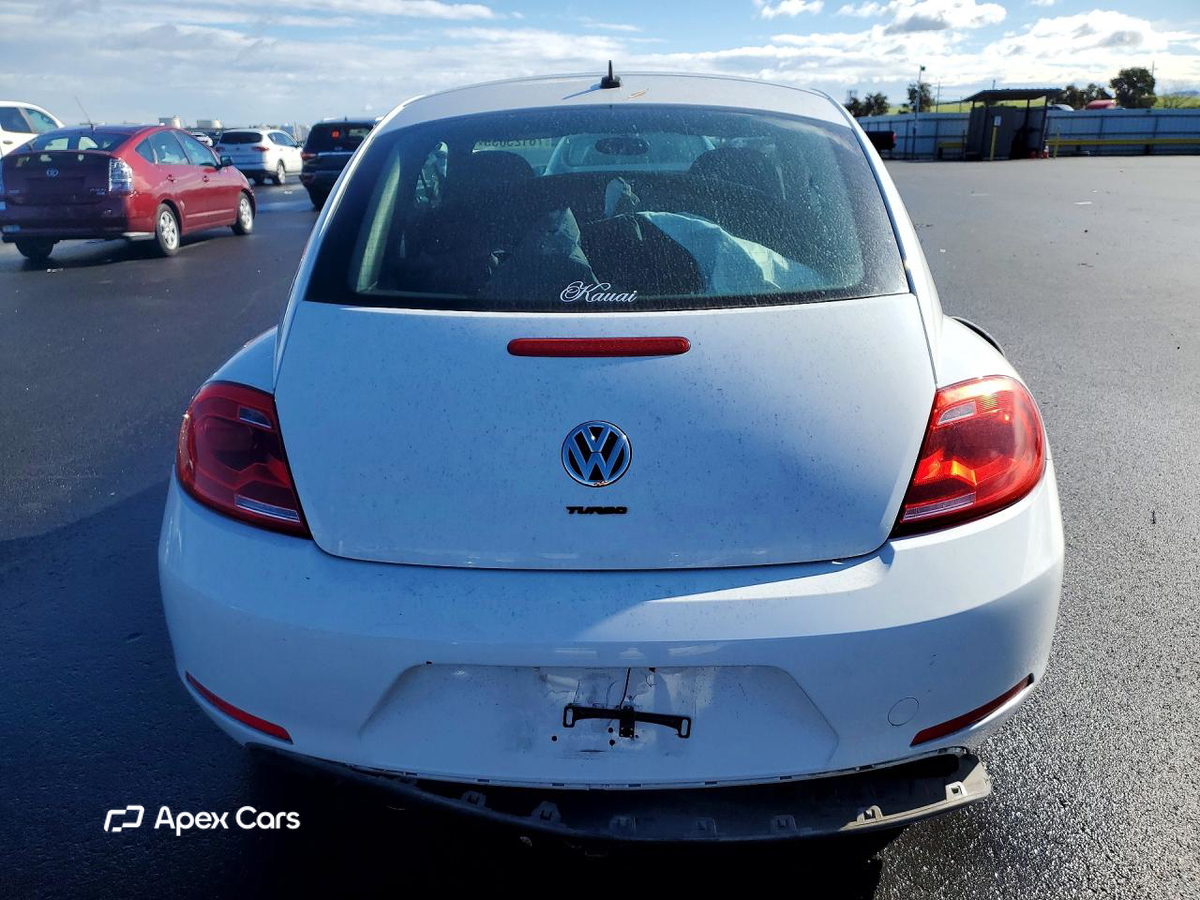 Volkswagen Beetle 2015