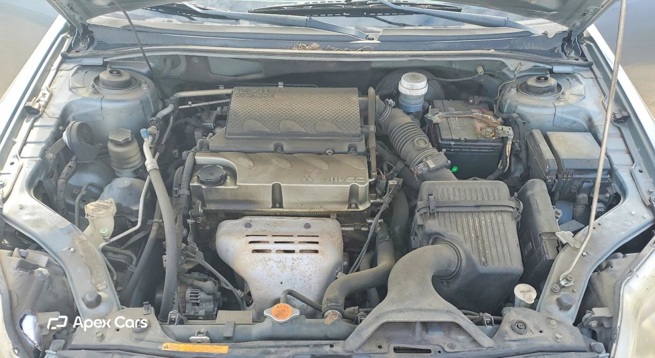 Mitsubishi Galant 2009