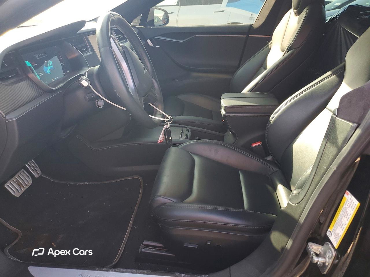Tesla Model S 2021