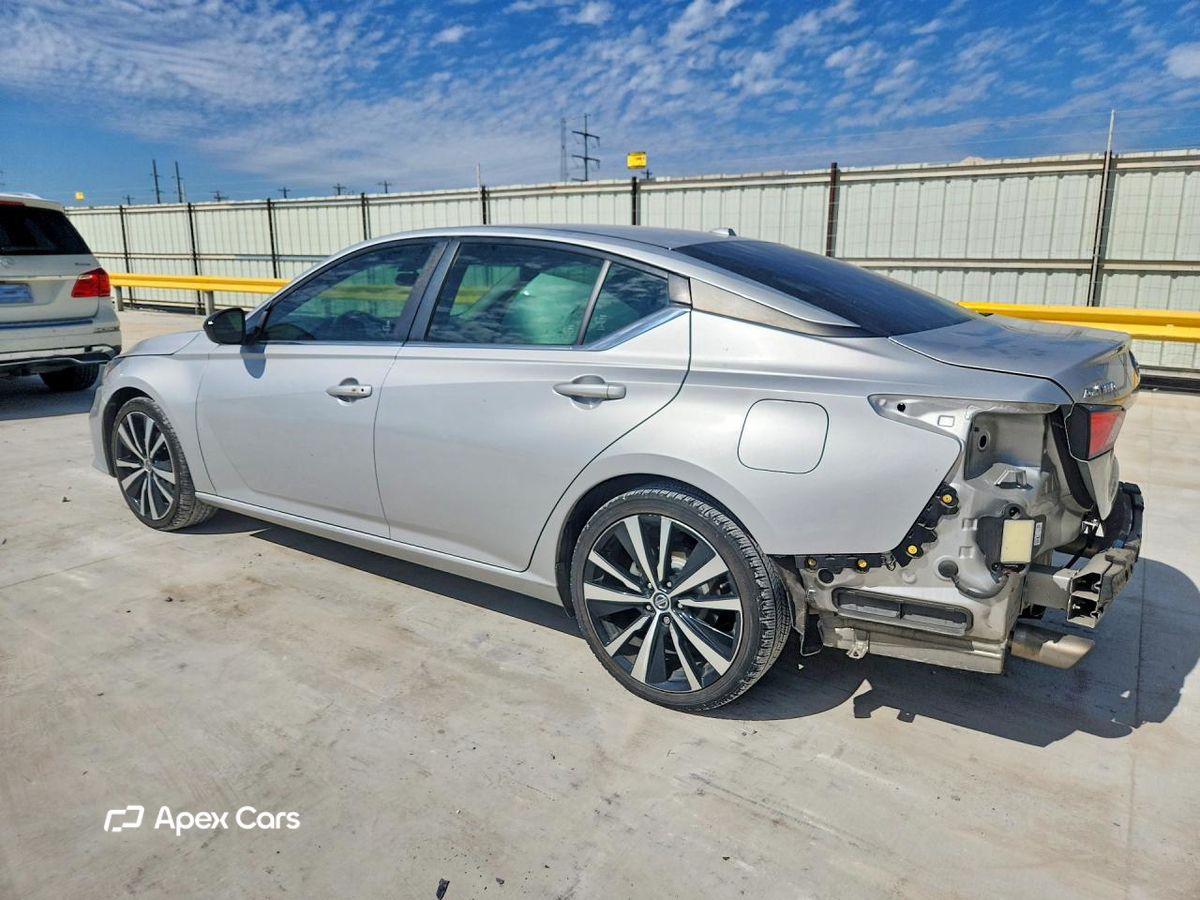 Nissan Altima 2020