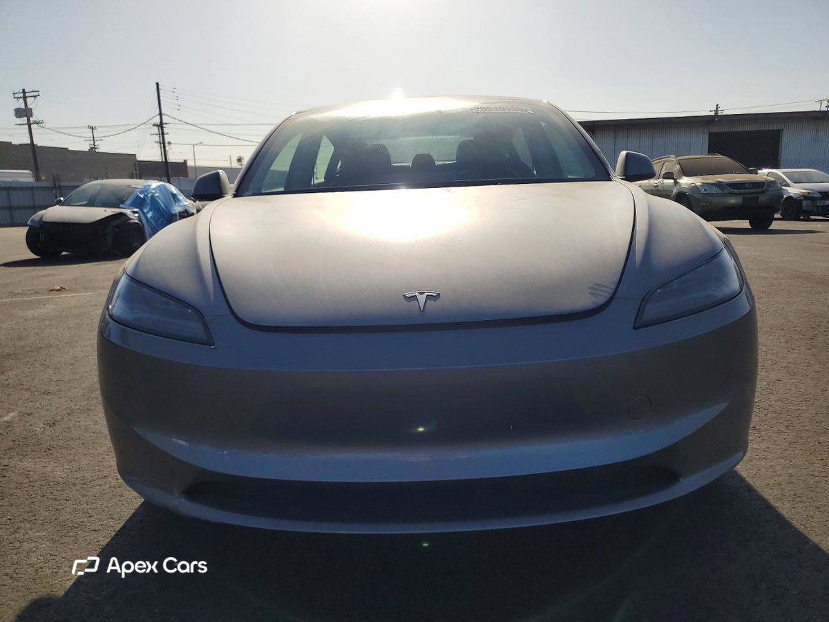Tesla Model 3 2025