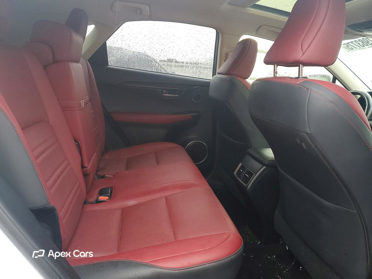 Lexus NX 2021