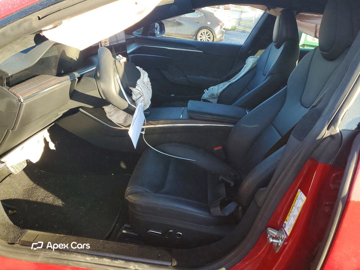 Tesla Model S 2021