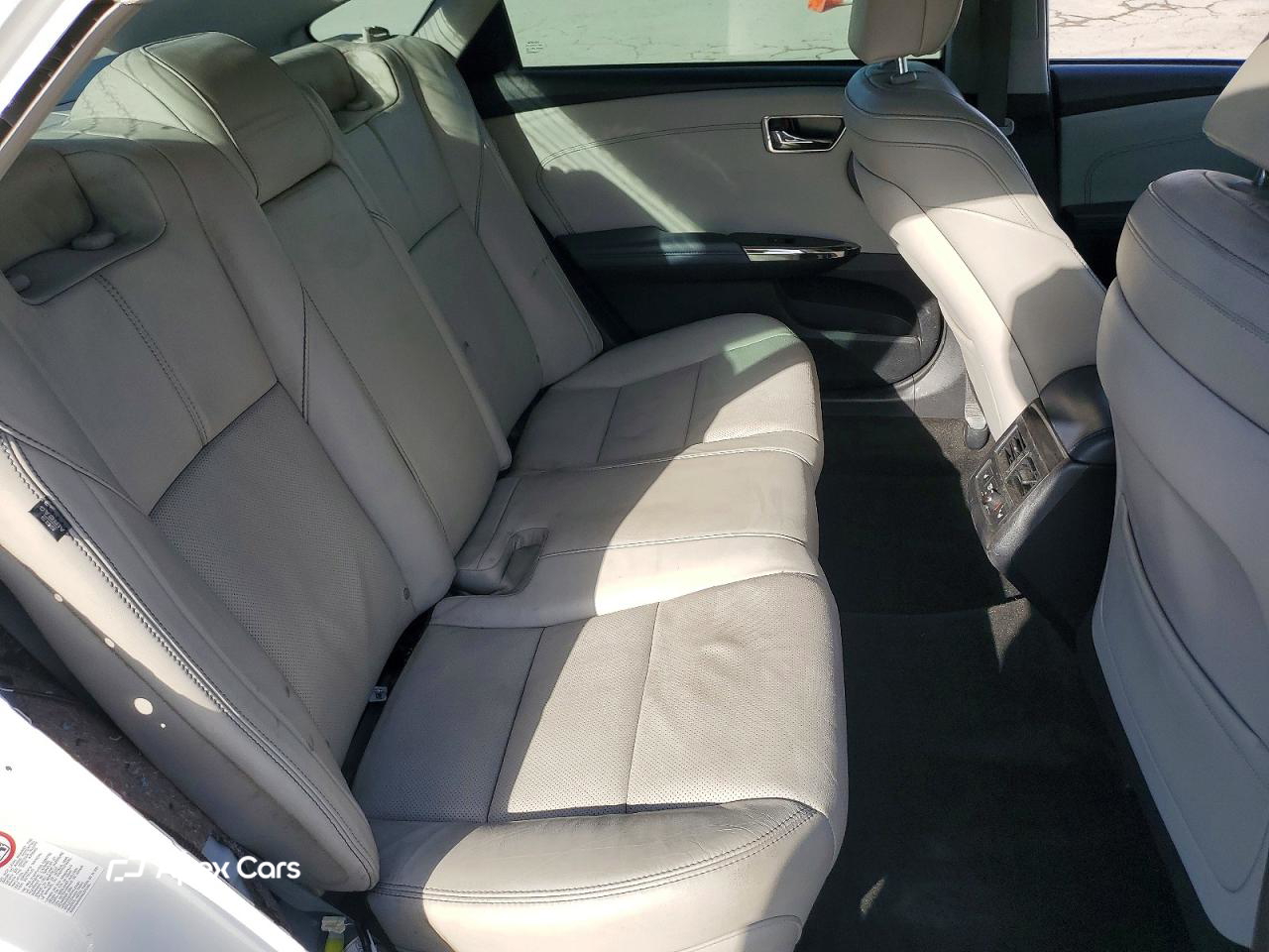 Toyota Avalon 2015