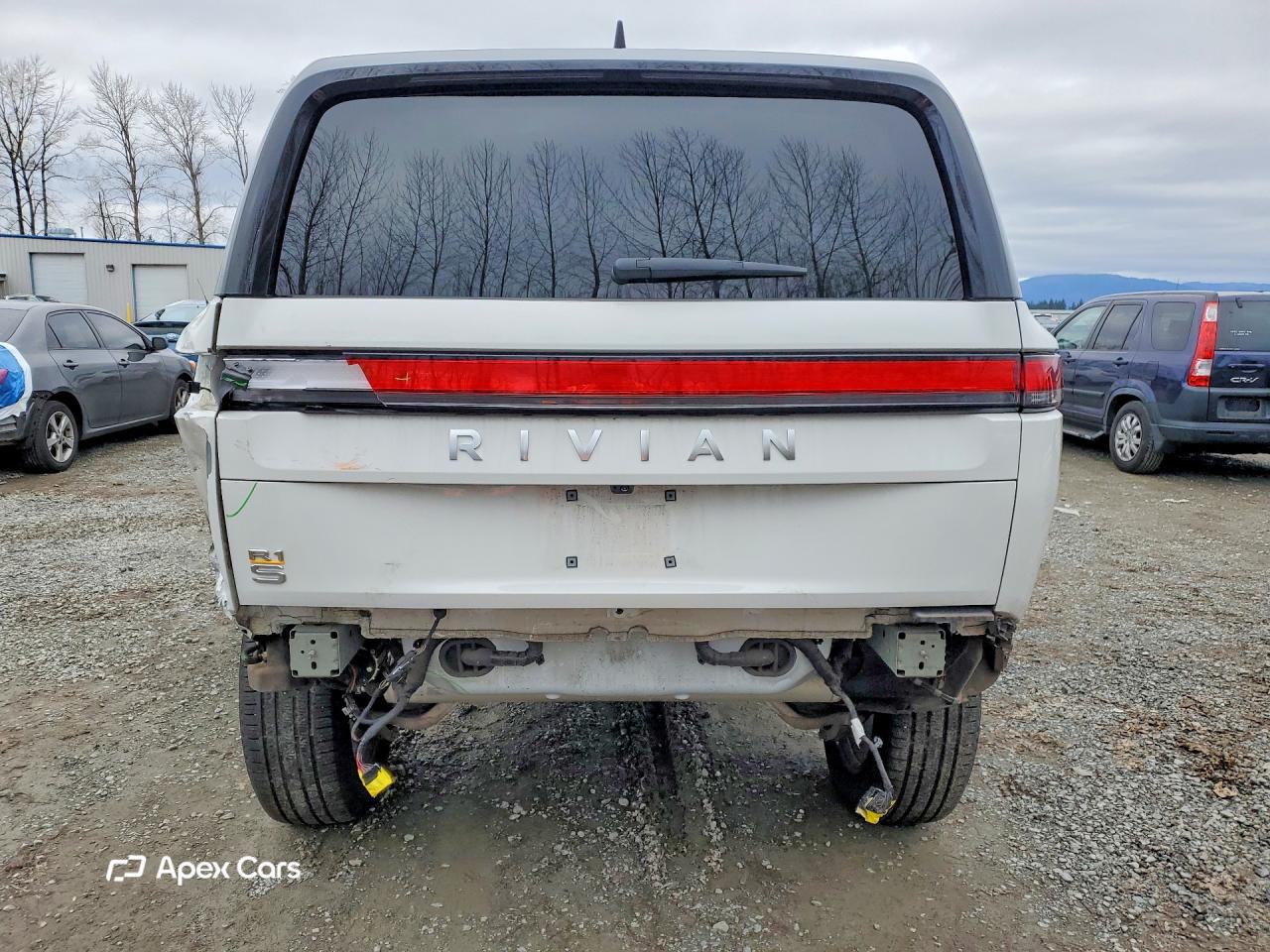 Rivian R1S 2022