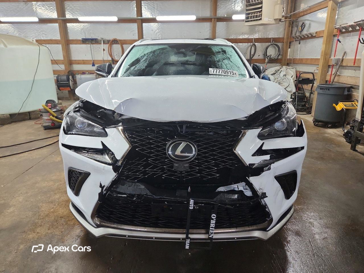 Lexus NX 2021