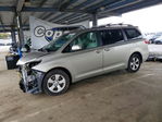 Toyota Sienna 2016