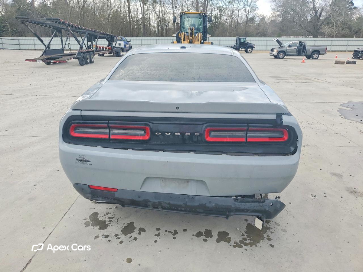 Dodge Challenger 2020