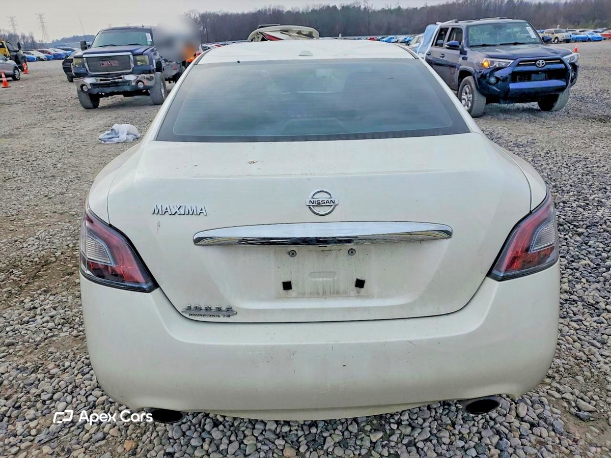 Nissan Maxima 2013