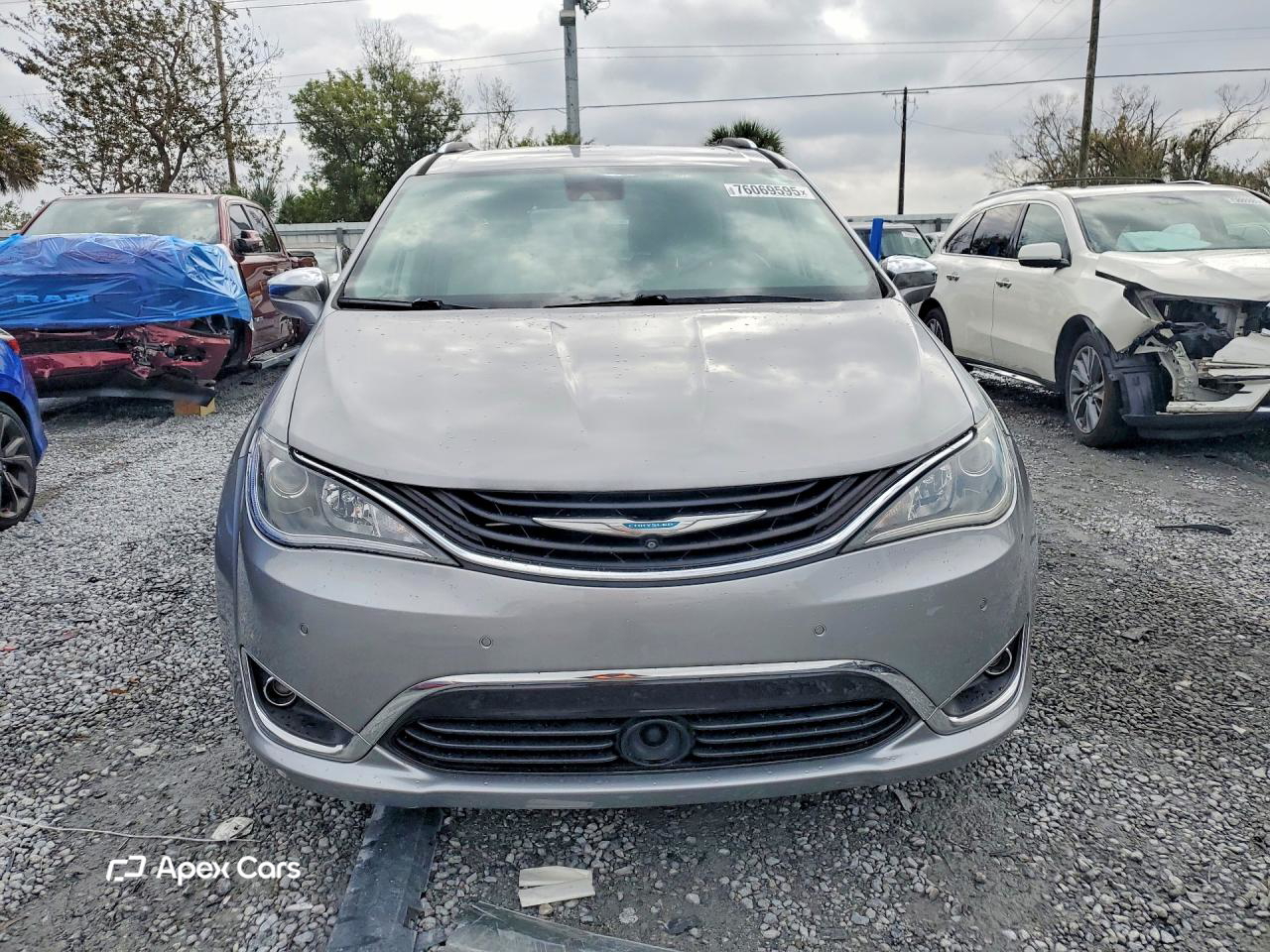Chrysler Pacifica 2017