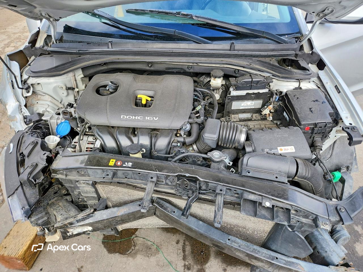Hyundai Elantra 2018