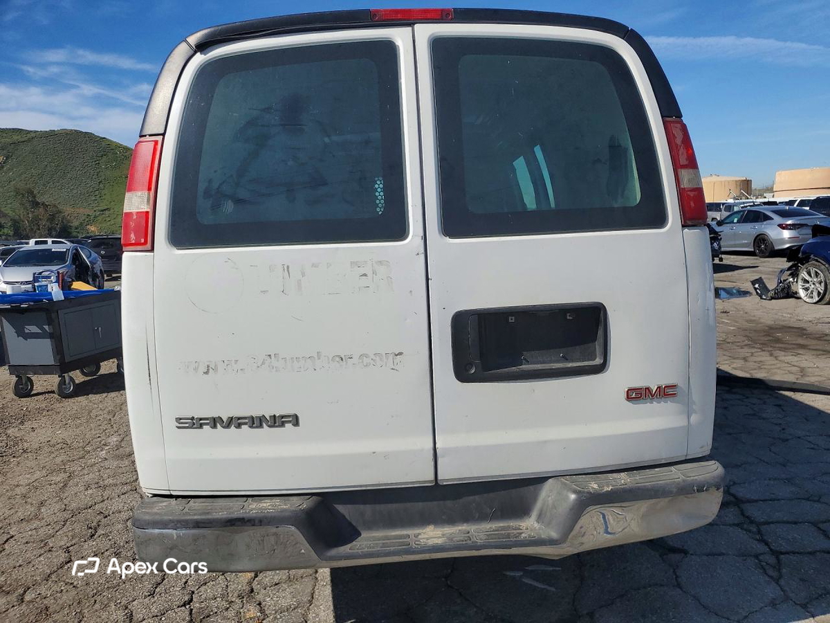 GMC Savana 2017
