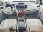 Toyota Sienna 2012