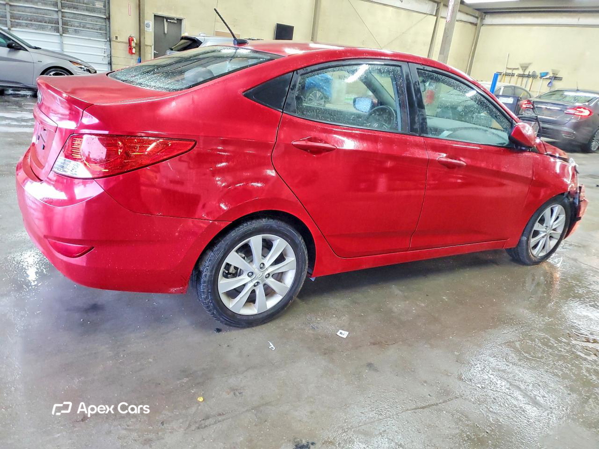 Hyundai Accent 2013