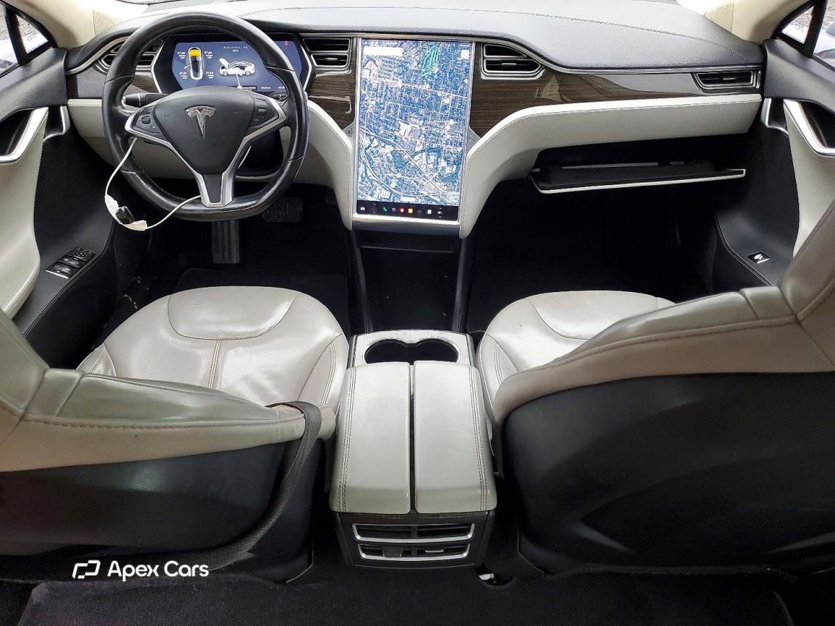 Tesla Model S 2014