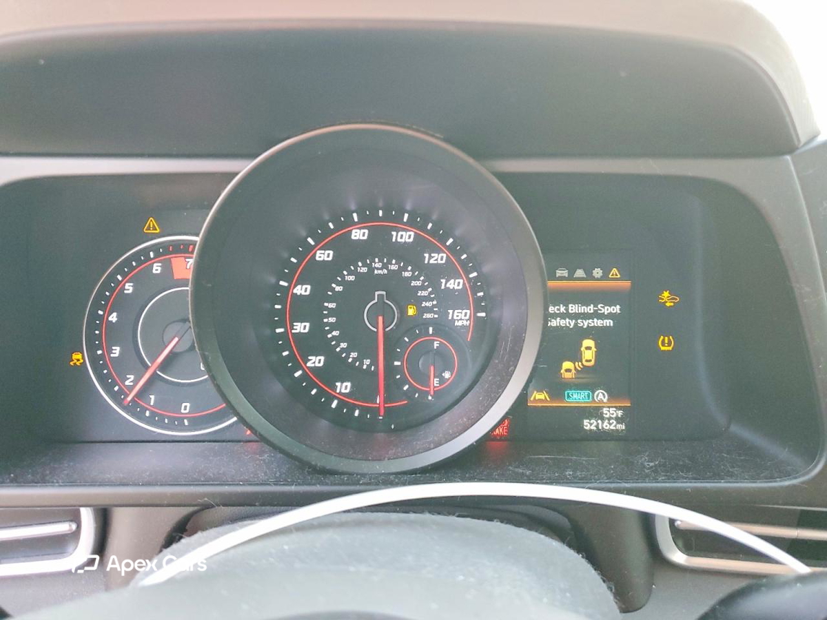 Hyundai Elantra 2022