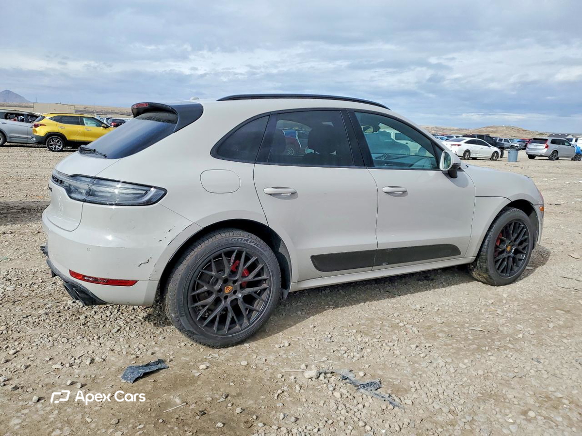 Porsche Macan 2021