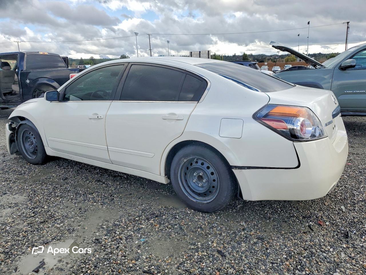 Nissan Altima 2011