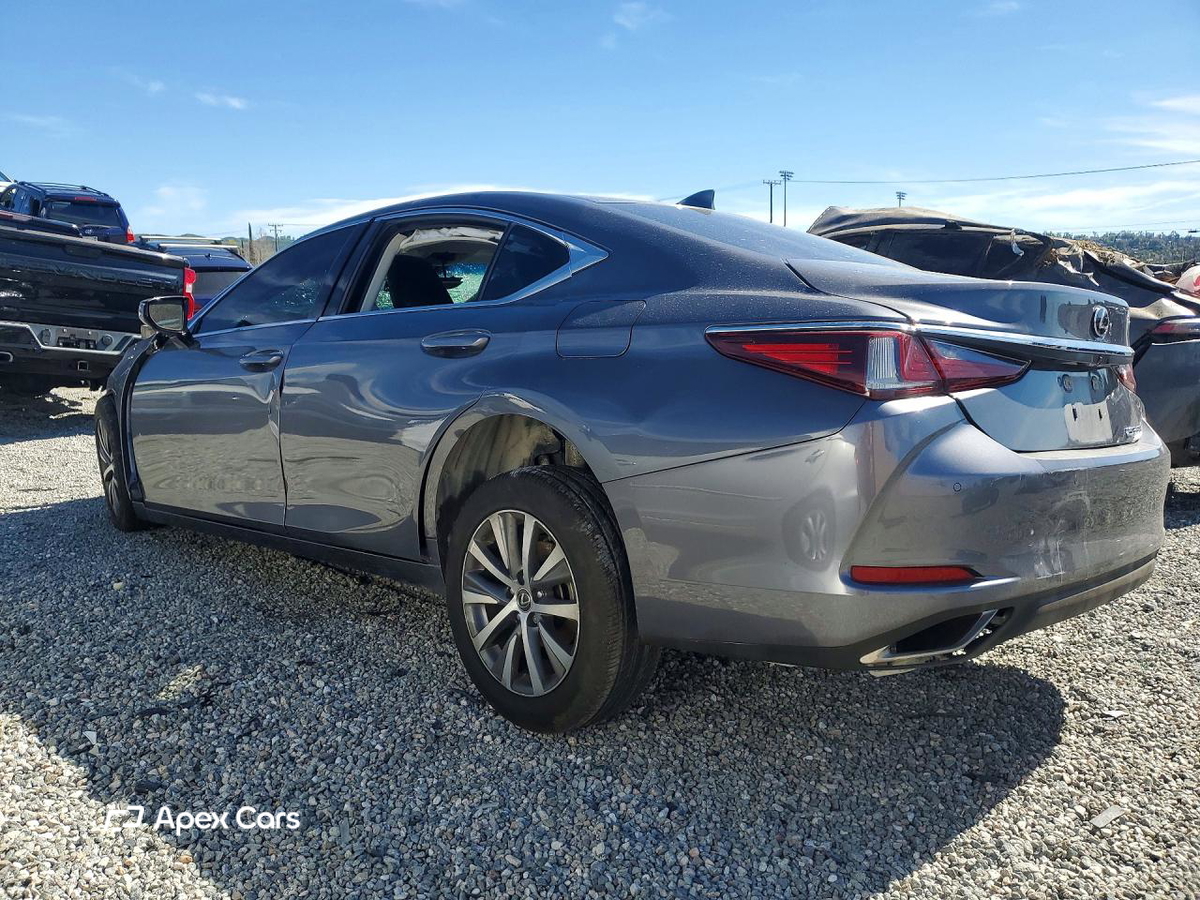 Lexus ES 2019