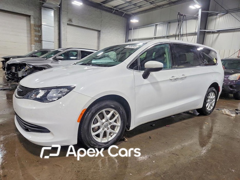 Chrysler Pacifica 2017 - Image 1 of 14