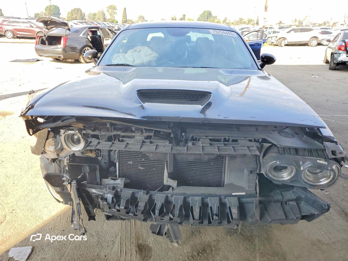 Dodge Challenger 2021