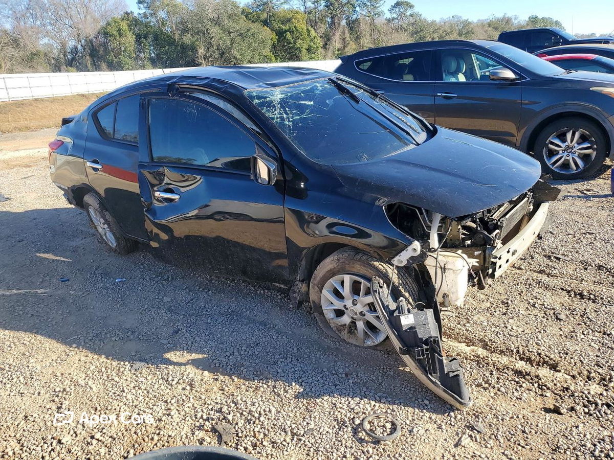 Nissan Versa 2019