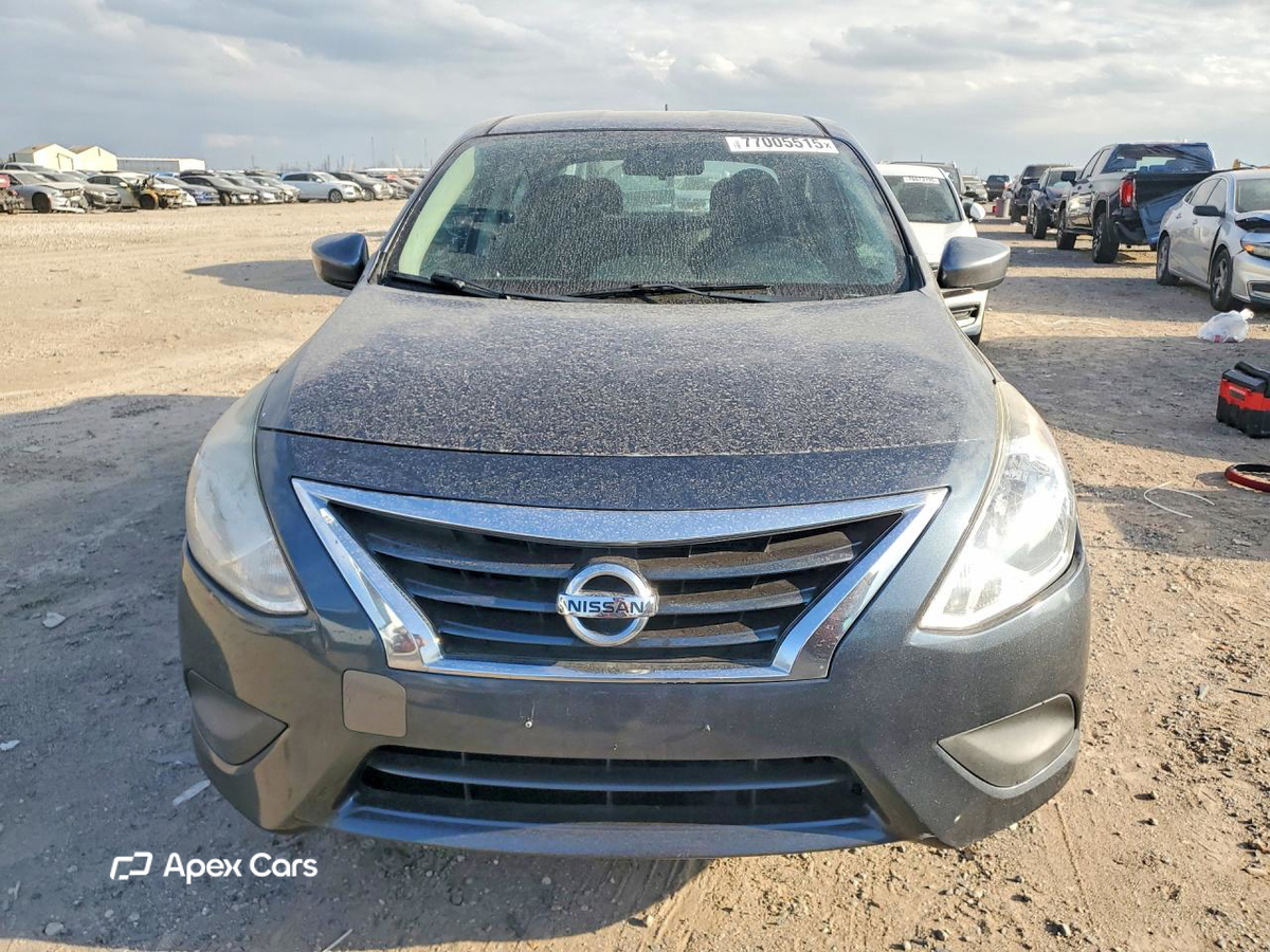 Nissan Versa 2016