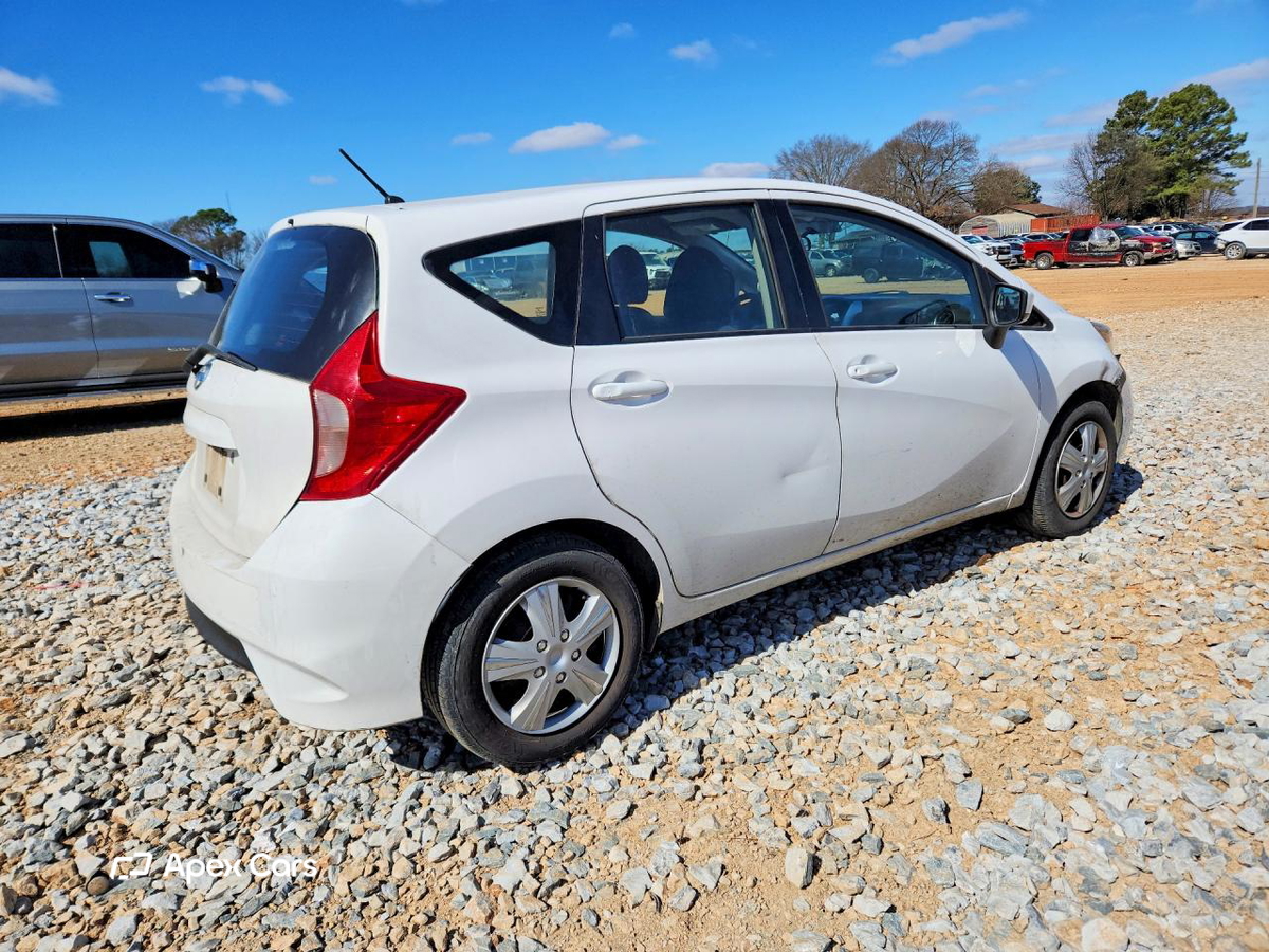 Nissan Versa 2017