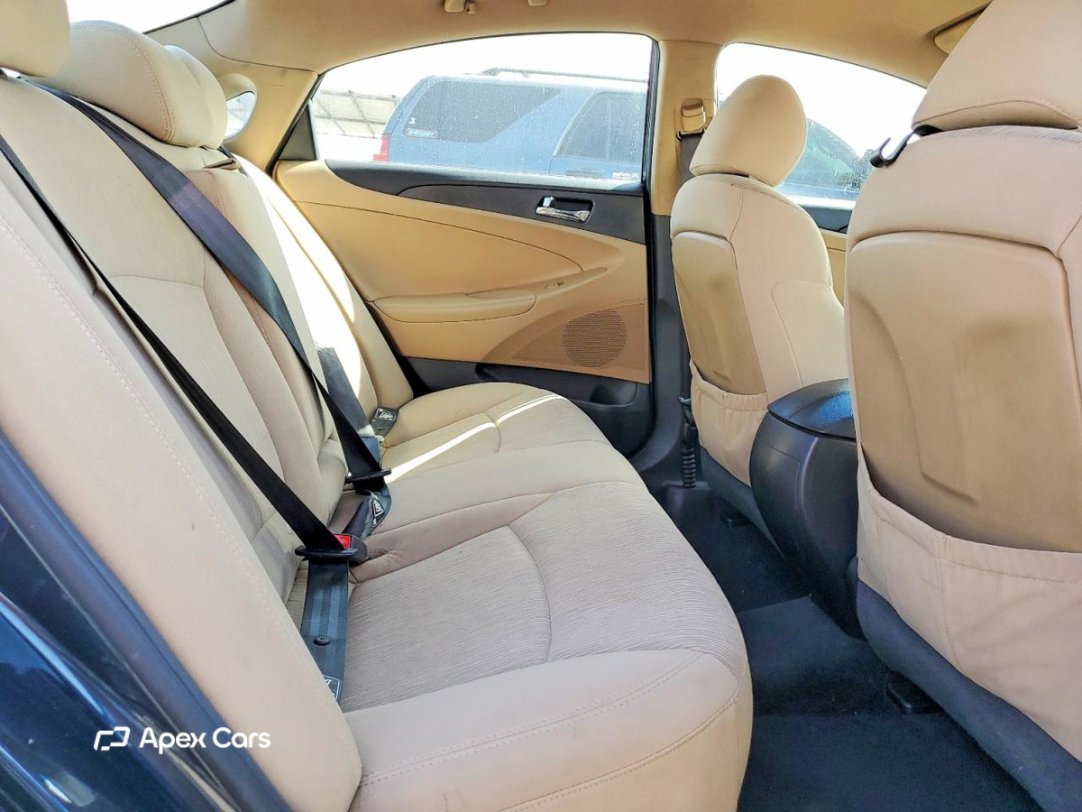 Hyundai Sonata 2012
