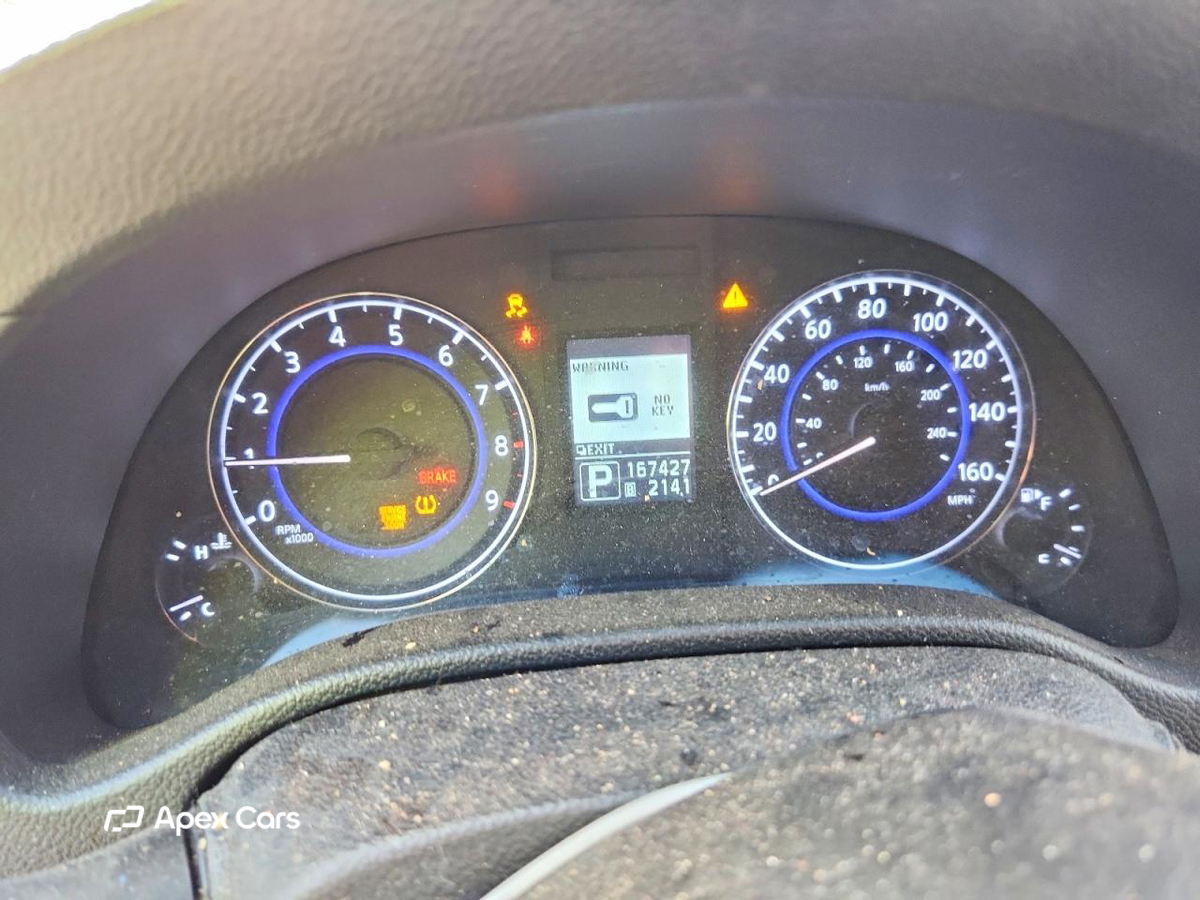 Infiniti G 2012